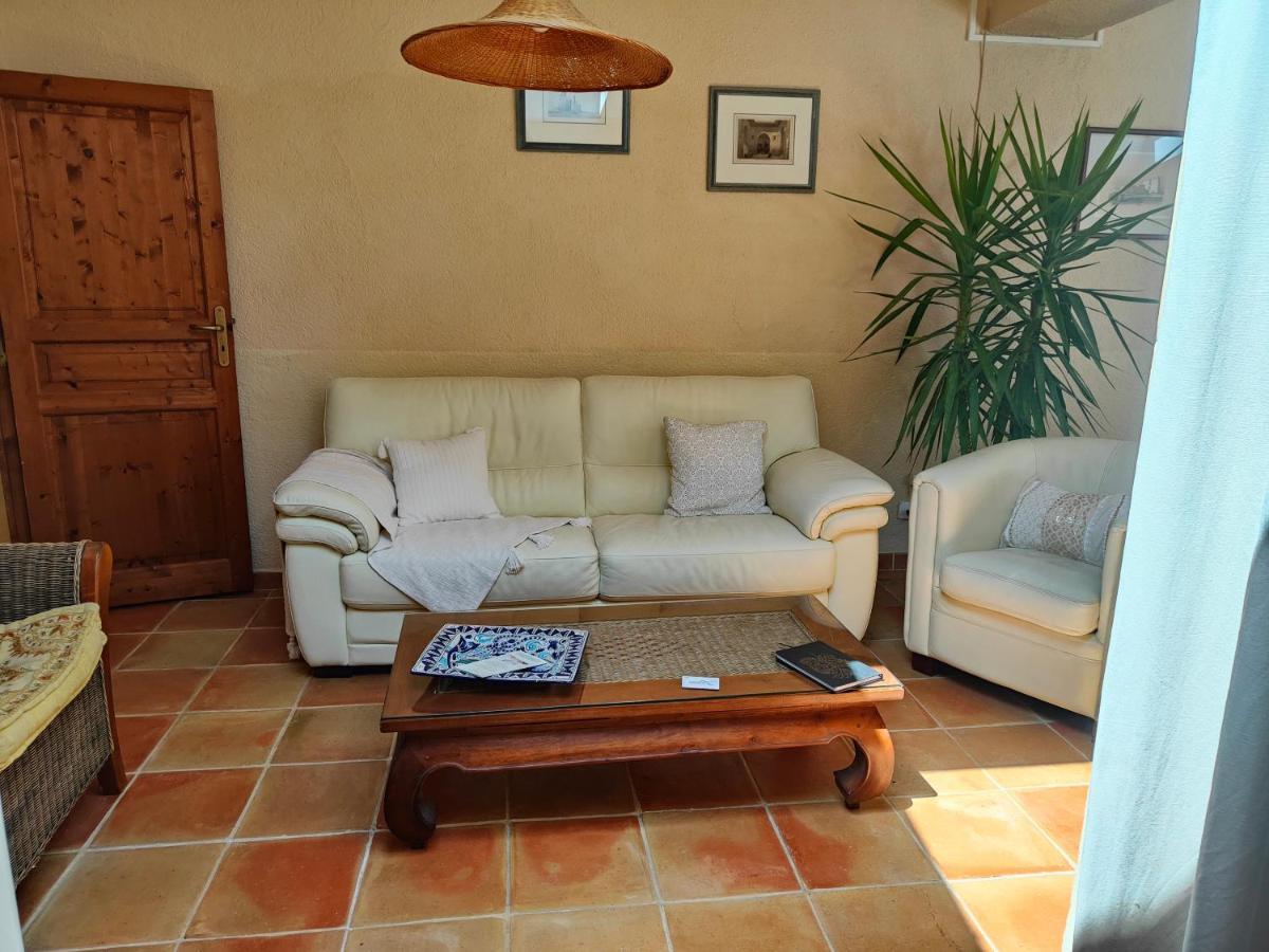 Domaine Bellavigne Gites Et Spa Forcalquier Buitenkant foto