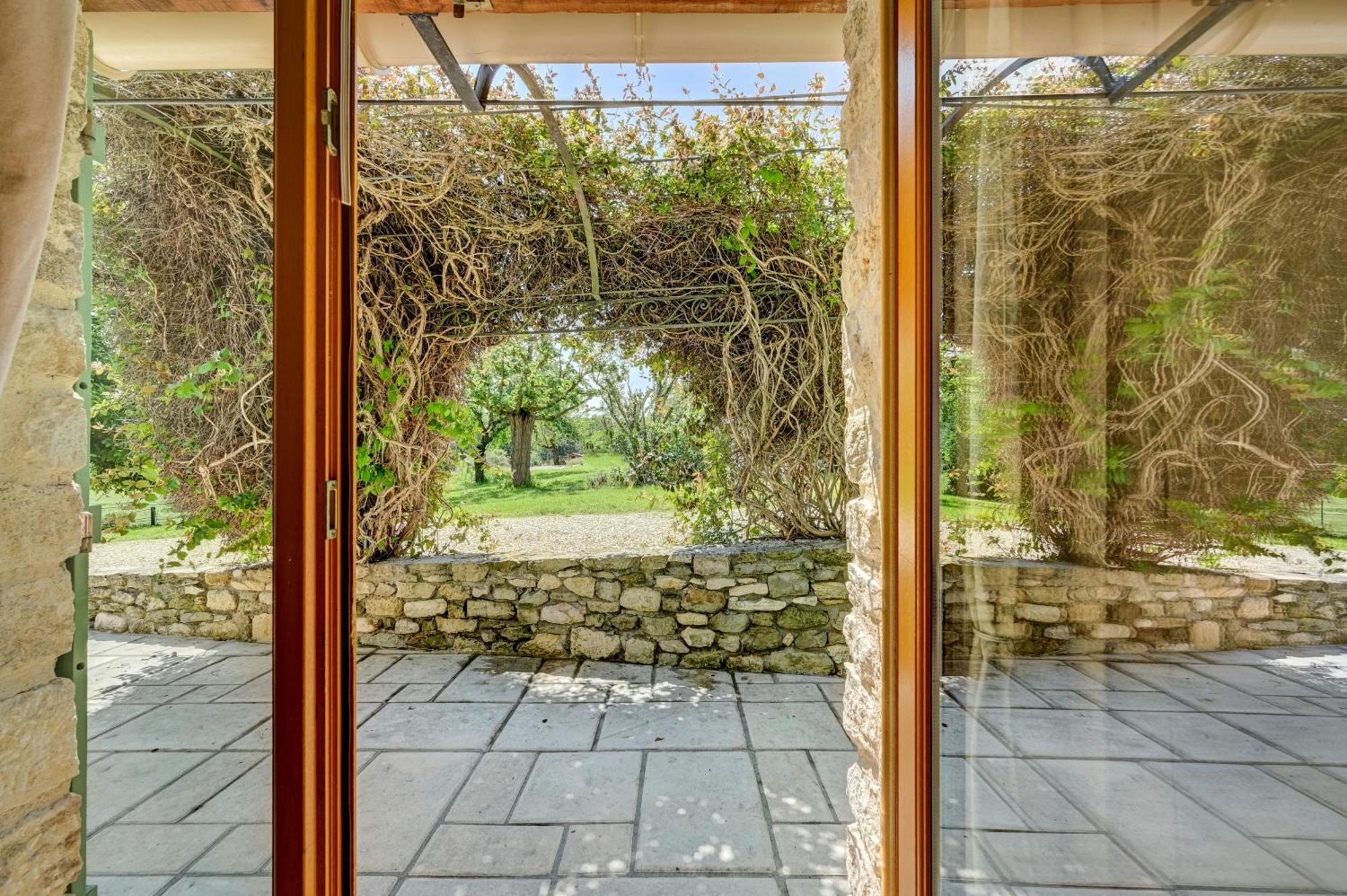 Domaine Bellavigne Gites Et Spa Forcalquier Buitenkant foto