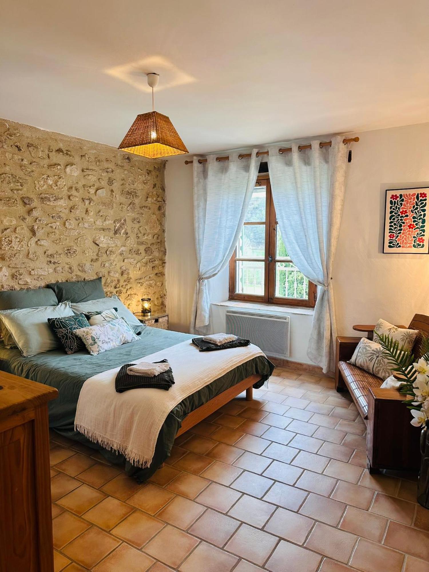 Domaine Bellavigne Gites Et Spa Forcalquier Buitenkant foto